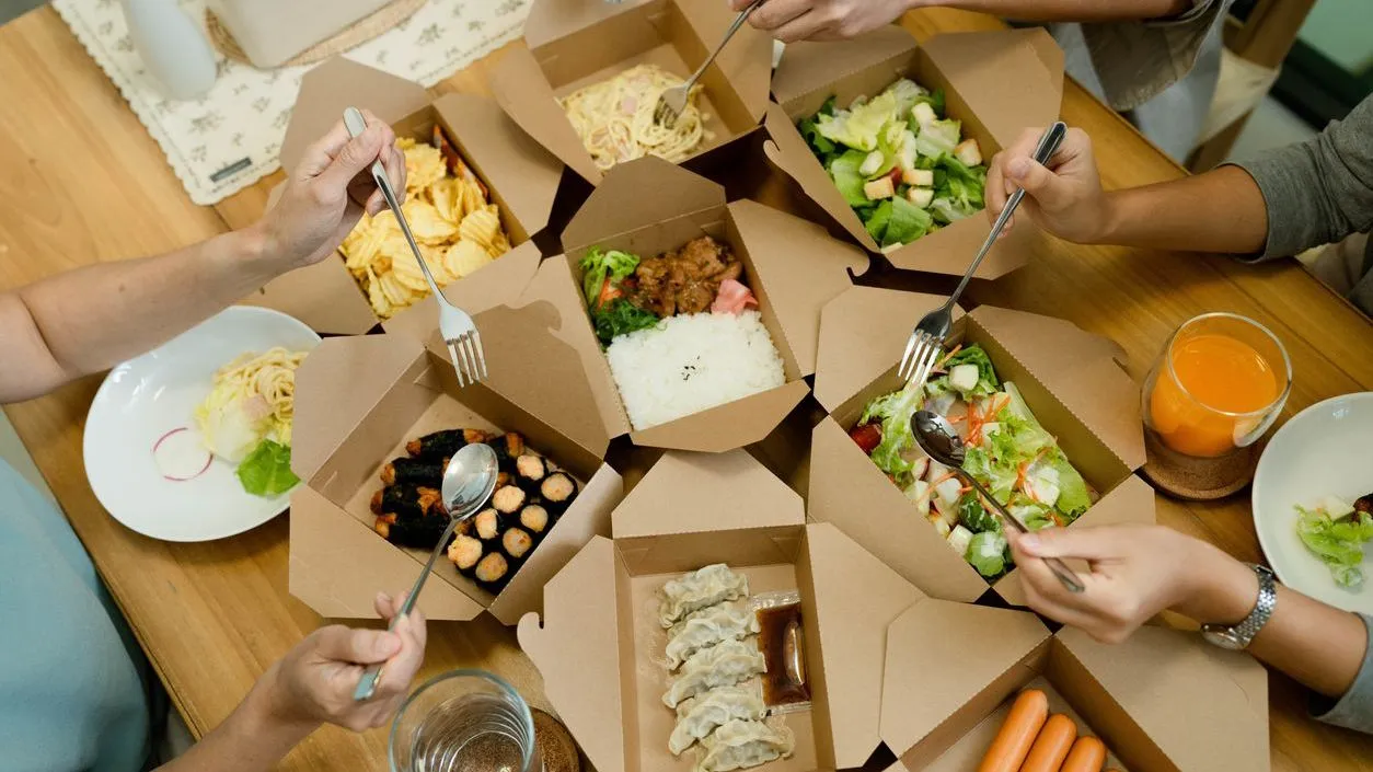 Branded restaurant packaging solutions